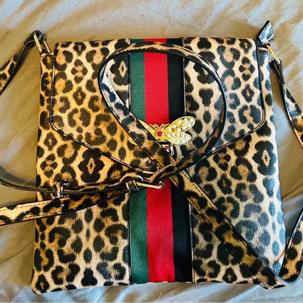 Leopard Print Crossbody Bag with Stripe Accent - Picture 2 of 6